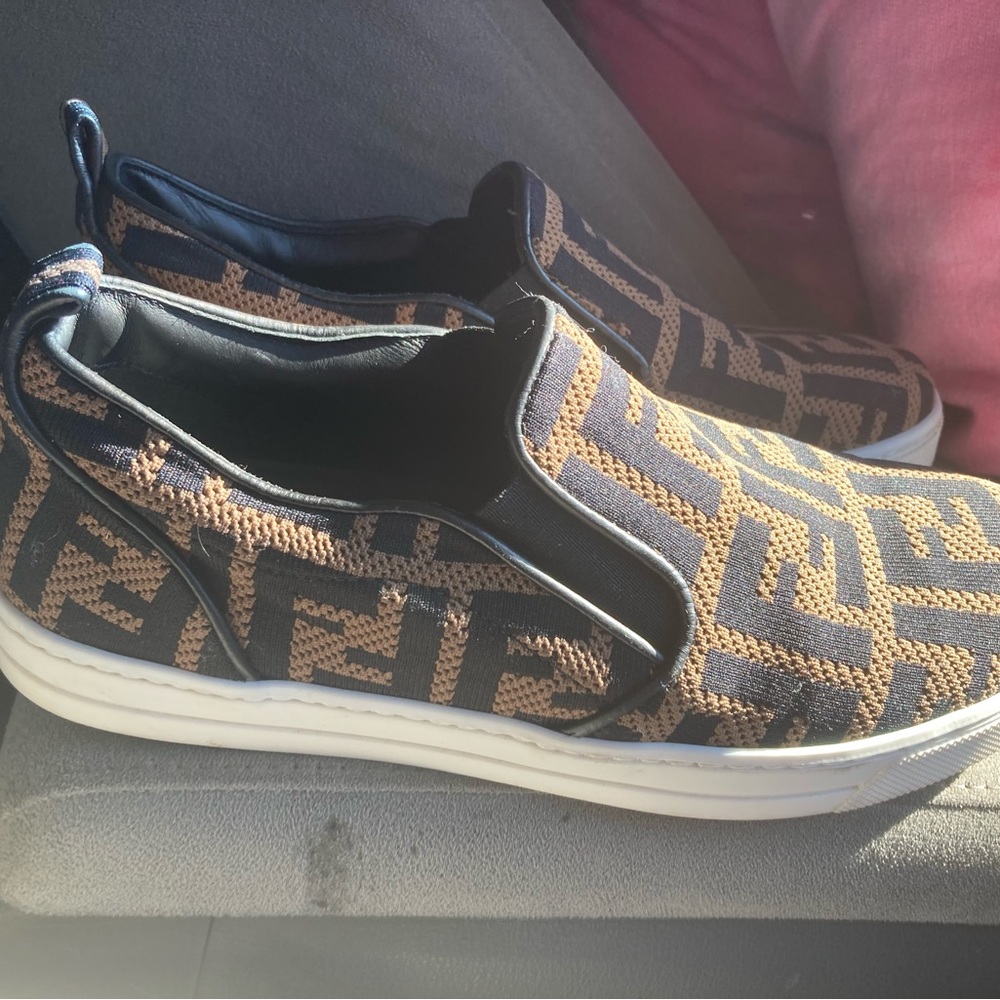 Fendi boy shoes work once
